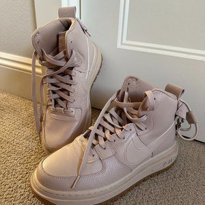 Nike Air Force 1 High Utility 2.0 Women's Boot Size 9